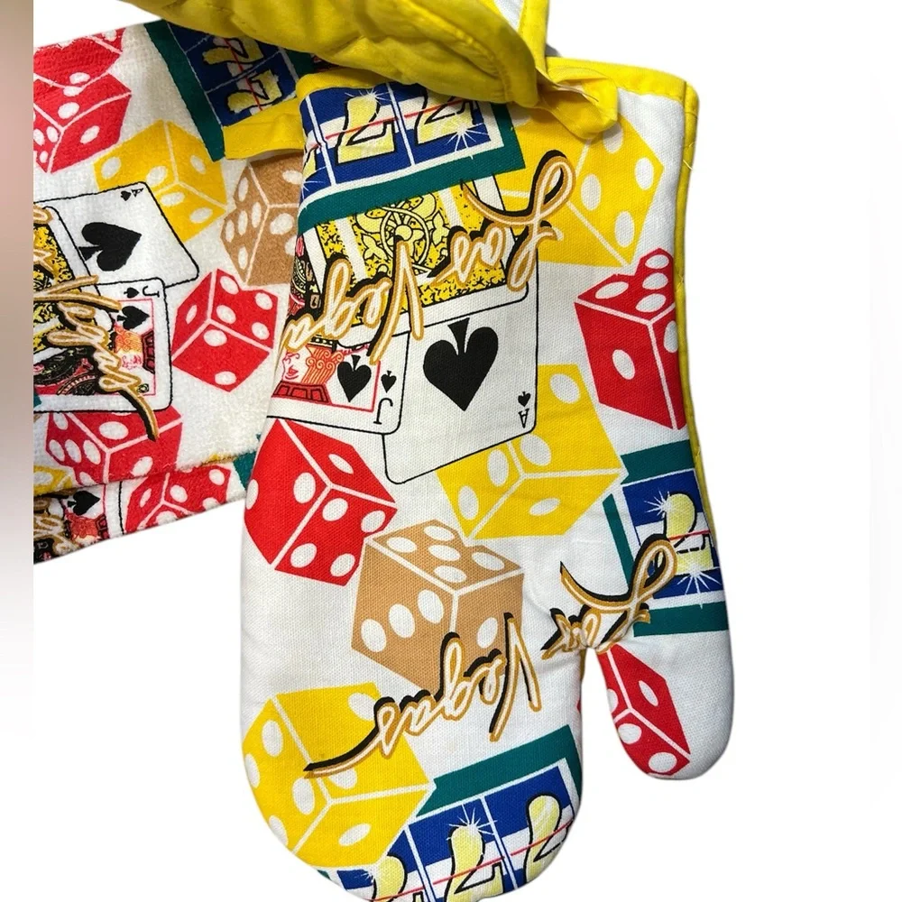 NEW LAS VEGAS COLLECTION Oven Mitt, Pot Holder, and Kitchen Towel Set NWT